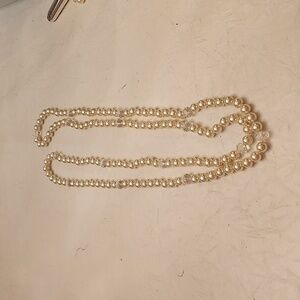 Pearl simulant and clear bead necklace